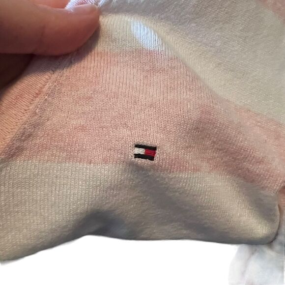 3 for $30! Tommy Hilfiger cotton blend striped v neck sweater - Picture 4 of 10